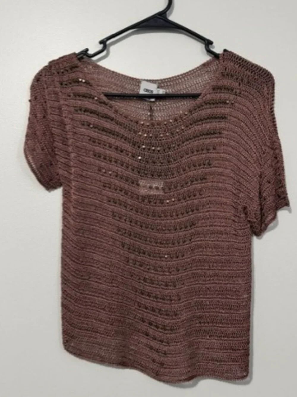 Woman's ASOS Short Sleeve Top Open Knit w Rose Gold Embellishments Size XXS